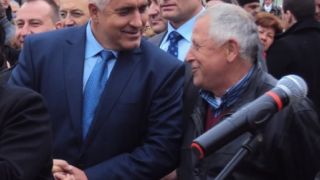 Легенда се завърна в родния футбол, ще работи без пари