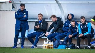 Левски и Костов на нокти заради двама