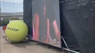 Скандалът на годината! Пуснаха порно пред хора от цял свят ВИДЕО 18+