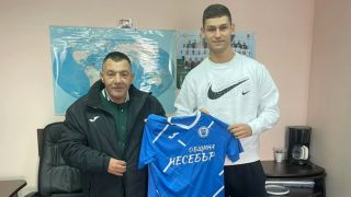 Български футболист пак в игра след шест месеца пауза