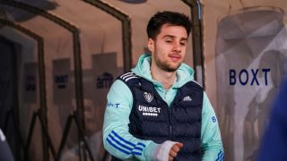 Притеснителни новини за Илия Груев от Англия
