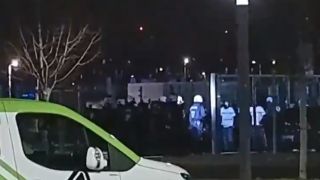 Масов бой преди дерби в Европа с над 200 задържани ВИДЕО