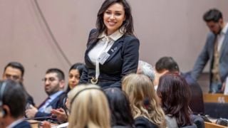 Наша красавица и популярен певец отново на нож