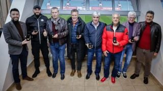 ЦСКА награди легенди заради подвига срещу Ливърпул