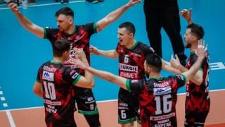 Шампионът и Левски започнаха с победи плейофите