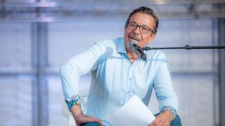 Гаф по телевизията изкара Камен Алипиев извън релси