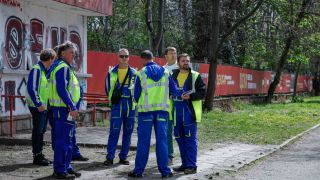 Първият багер вече е на "Армията"