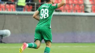 Наш национал яде здрав бой в Русия