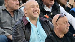 Красен Кралев също шамароса Левски СНИМКИ