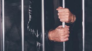 Арестуваха двама футболисти от Висшата лига пред клубния им стадион
