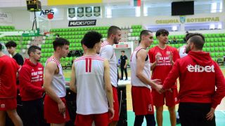 Без вечно дерби на баскет финалите за юноши