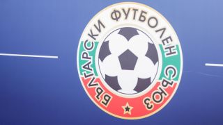 Опит за преврат в националния по футбол заради плюнка и псувня