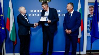 Шефът на световния биатлон на среща с министър Глушков