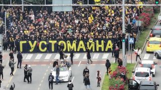 Густо майна! Ботев вози Купата в бял Мерцедес ВИДЕО/СНИМКИ