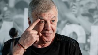 Сираков намери още пари за Левски