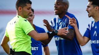 Нова бомба за Кордоба и милиони за Левски