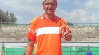 Четвърти българин в основната схема на „Ролан Гарос“ при юношите