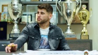 Пазарувал от Левски и ЦСКА си хареса вратаря на Ботев Пд
