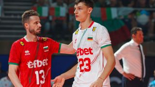 Оперираха Александър Николов