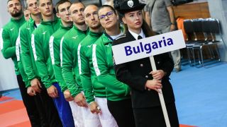 Блеснала в "Стани богат" пожарникарка взе медал на Европейско