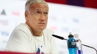 Без политически въпроси на пресконференцията на Франция