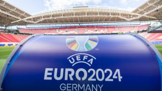 Забраниха на ютубър да влиза на стадионите на Евро 2024