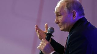 Международен скандал разтърси голяма гордост на Путин