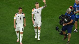 Край! Сълзи и аплодисменти за Тони Кроос ВИДЕО