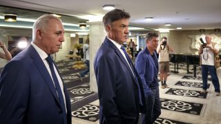 Изключително любопитна СНИМКА след прегръдката на Стоичков и Михайлов