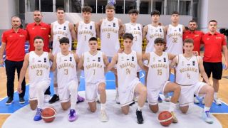България загуби зрелищна битка в Скопие