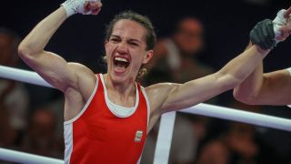 Станимира препарира фаворитка №1 в Париж за кеф на цяла България СНИМКИ