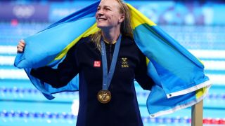 Легендарна шведка избухна в Париж
