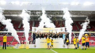 Шоу с 8 гола и дузпи за Суперкупата на Нидерландия
