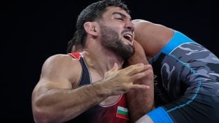 Азер спря Мнацаканян на Олимпиадата