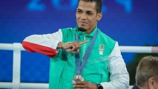 Зрителите аплодираха Хавиер Ибанес като шампион СНИМКИ
