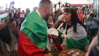 България посрещна Насар по триумфален начин! СНИМКИ