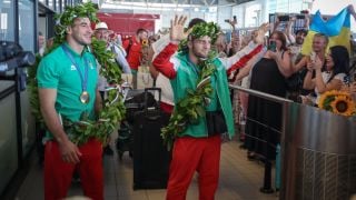 Държавата засипва с 1,4 милиона лева медалистите ни