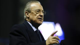 Само след три кръга: Реал Мадрид пропищя, че бутат Барселона