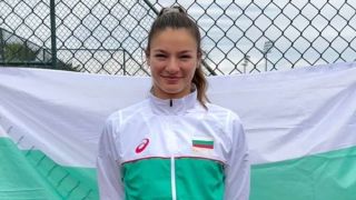 Рускиня се отказа срещу Лия Каратанчева