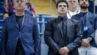 Националите кацнаха, Гонзо обяви за раздяла с важен човек
