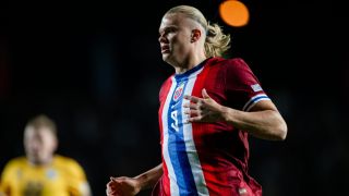 Провал и издънка за Холанд ВИДЕО