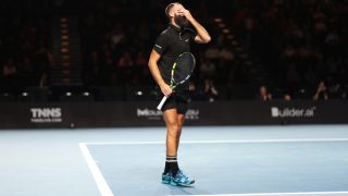 Фенове побесняха след срамна загуба само за 37 минути игра
