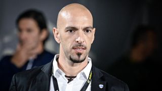 Заместникът на Томаш за виковете "Oставка": Имам работа 