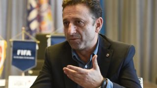 Маскирани пребиха футболен бос на Балканите