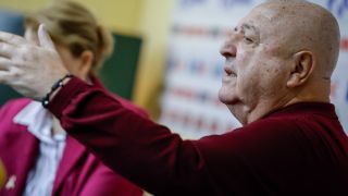 Венци Стефанов отправи закана към скочилите му фенове