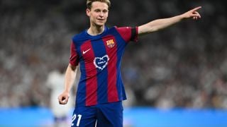 Основен футболист на Барселона се завръща на терена