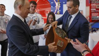 Човек на Путин скочи в защита на България: Това е неприемливо