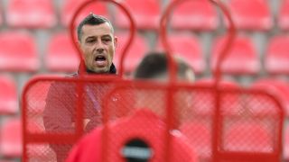 Багер налази базата на ЦСКА в Панчарево СНИМКИ
