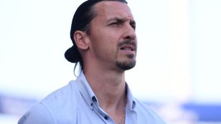 Голям голаджия стресна феновете си с брутални снимки