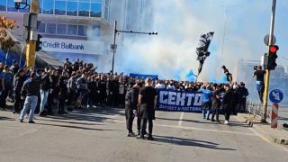 Мощни гърмежи и викове в центъра на София СНИМКИ